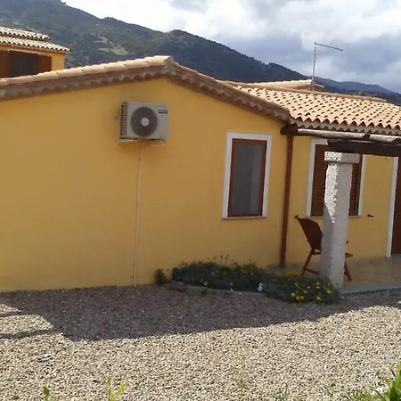 Bauernhof Donnolu Tertenìa